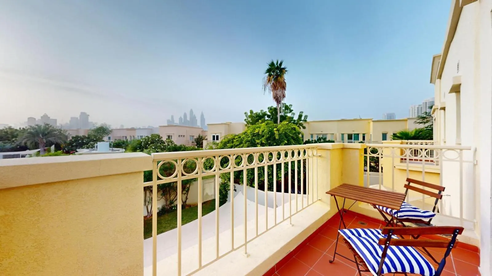 Holiday home The Lakes - Contemporary Three Bedroom Villa Dubai United Arab Emirates